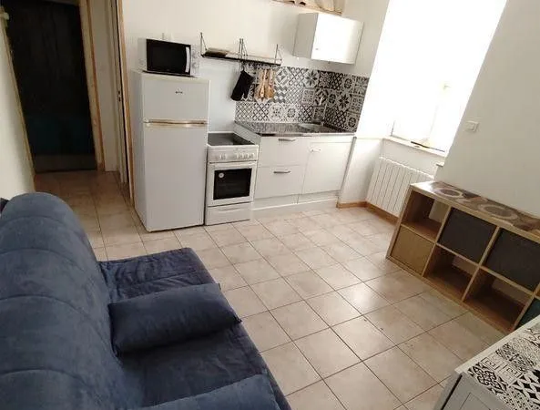 Studio 18m² nantes 200m gare Clémenceau