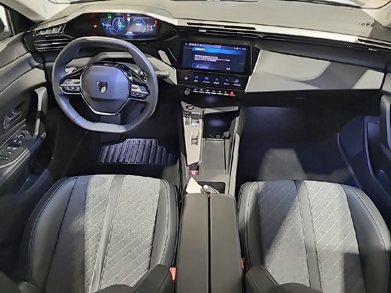 Peugeot 408 phev 180 e-eat8 allure — photo 12
