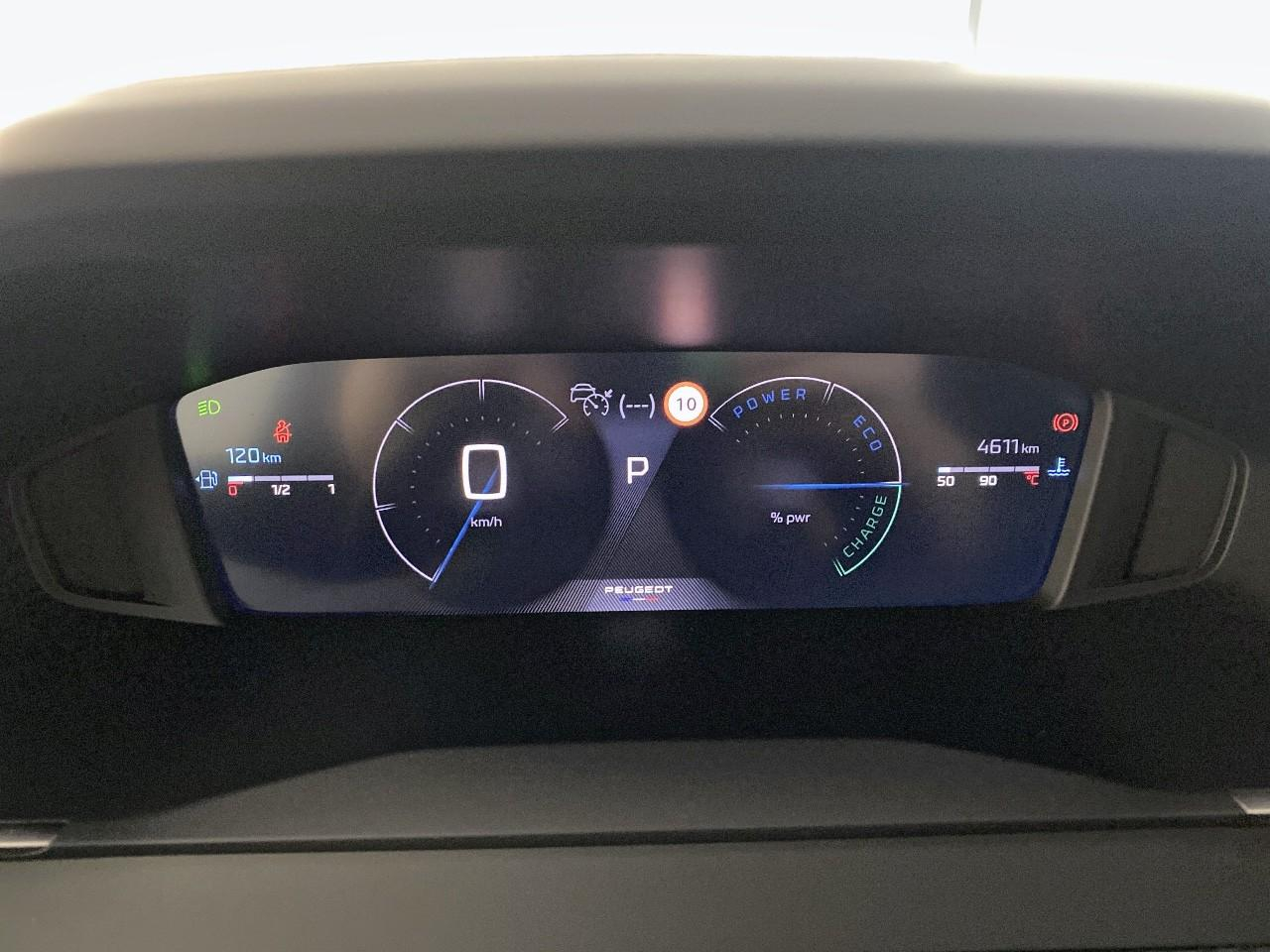 Peugeot 2008 hybrid 145 ch e-dcs6 allure — photo 13