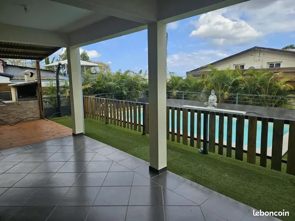 VILLA 5 pièces 156m2 - Piscine - La Possession