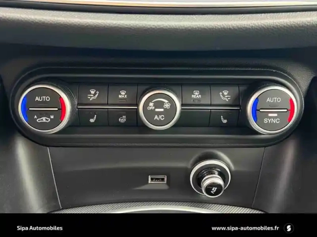 Alfa Romeo Stelvio 2.2 160 ch at8 — photo 46