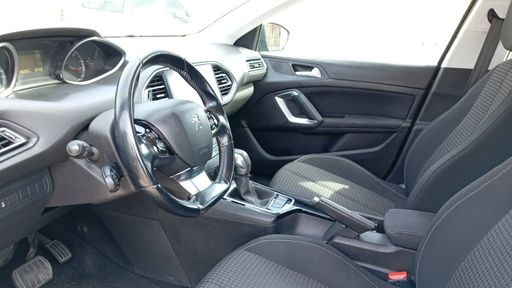 Peugeot 308 1.6 BlueHDi 120 EAT6 - Active – 2018 – 136051 km – Diesel – Boîte Automatique — photo 14
