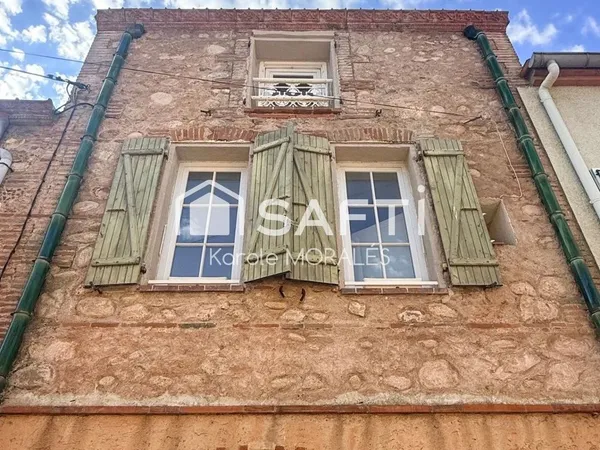VILLELONGUE DE LA SALANQUE, BELLE MAISON DE VILLAGE, T3 AVEC PETIT PATIO