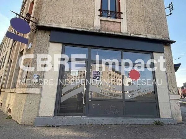 Local commercial 64 m²