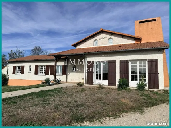 Maison d'architecte de 179 m² sur un terrain de 5000 M2