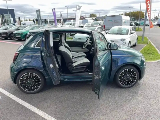 Fiat 500 3+1 e 118 ch — photo 84