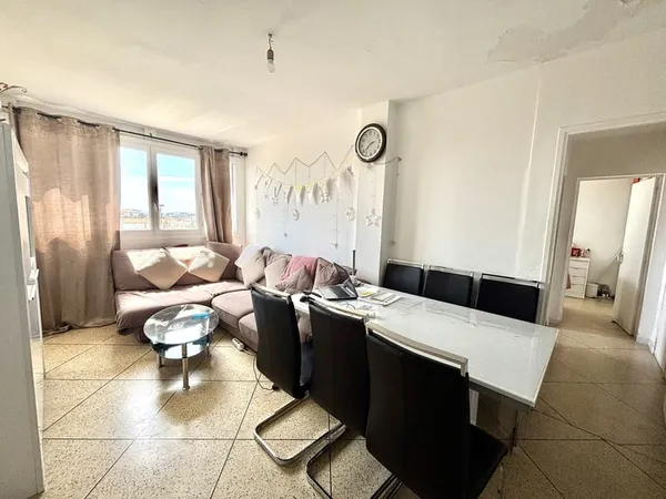 T4 avec balcon de 65m2 - Secteur Plombière