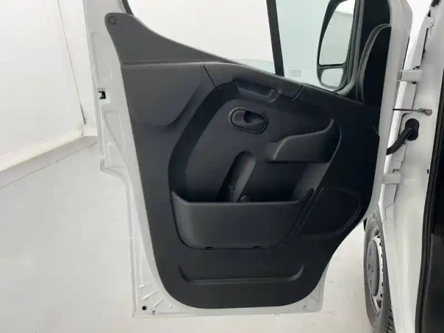 Renault Master fgn trac f3500 l2h2 blue dci 135 — photo 20