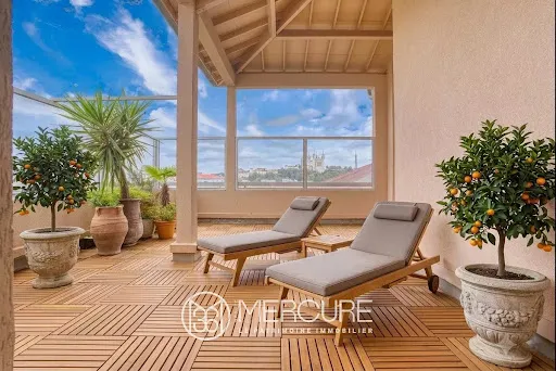 Appartement 5 pièces 142 m²