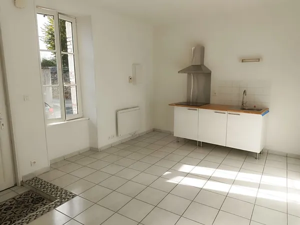 A LOUER - QUARTIER SAINT ANDRE D'ORNAY