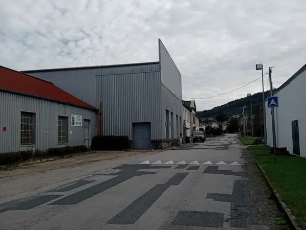 Local commercial