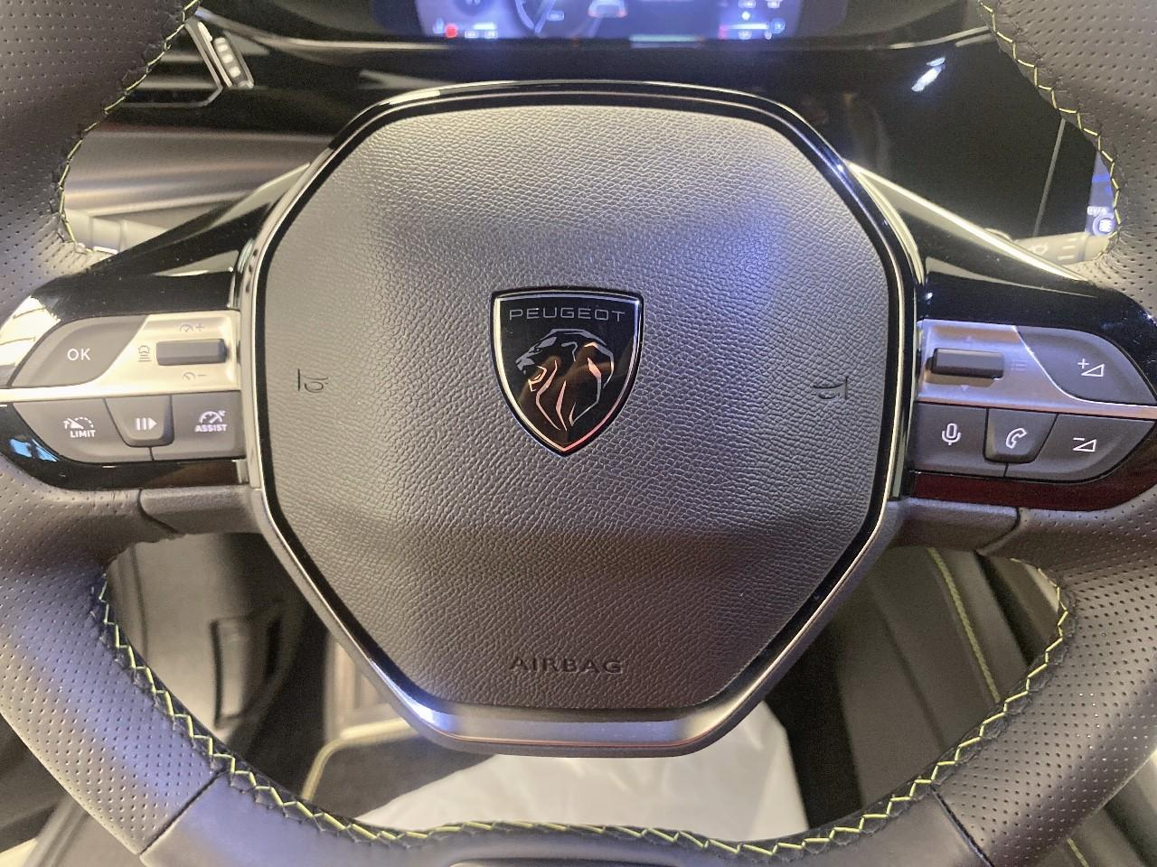 Peugeot 408 hybrid 145 e-dcs6 gt — photo 17