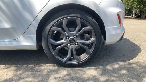 Ford Fiesta 1.0 EcoBoost 100 - ST-Line – 2019 – 161843 km – Essence – Boîte Manuelle — photo 3