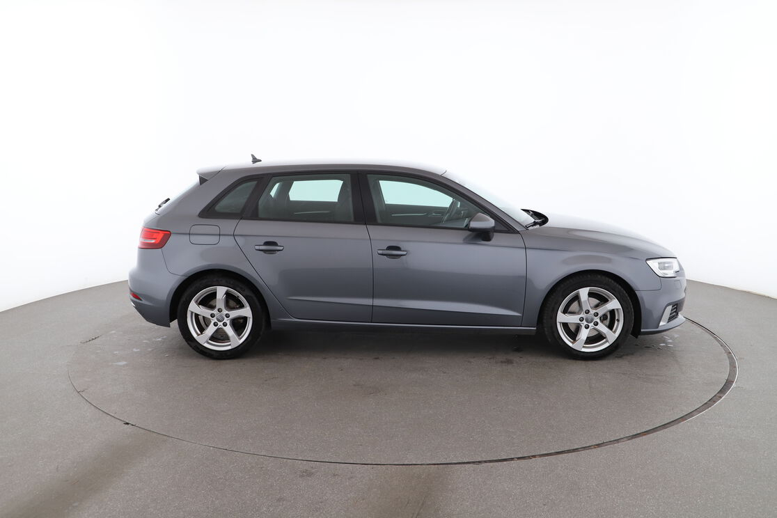 Audi A3 Sportback 35 TDI Sport S Tronic 7 — photo 6