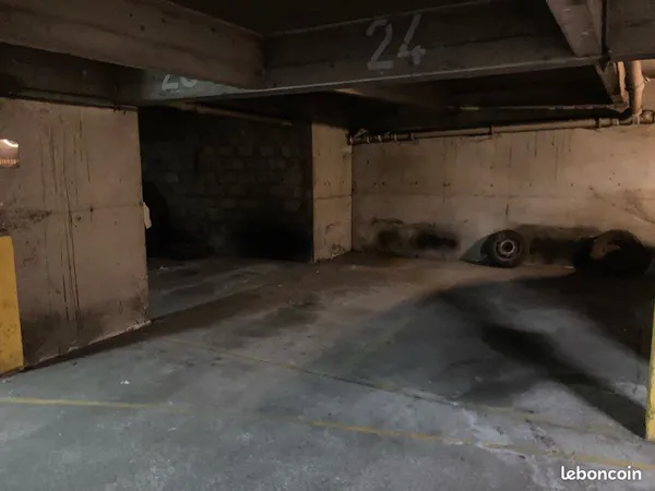 Loue emplacement parking Paris 20