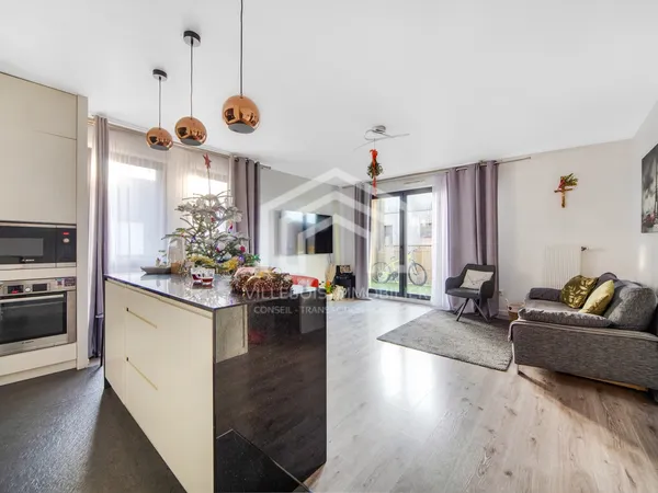 Vends bel appartement 4 pièces 88m² avec grand balcon - Montreuil (93100)