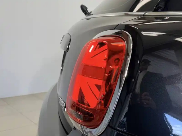 Mini Mini hatch 5 portes cooper 136 ch dkg7 — photo 111
