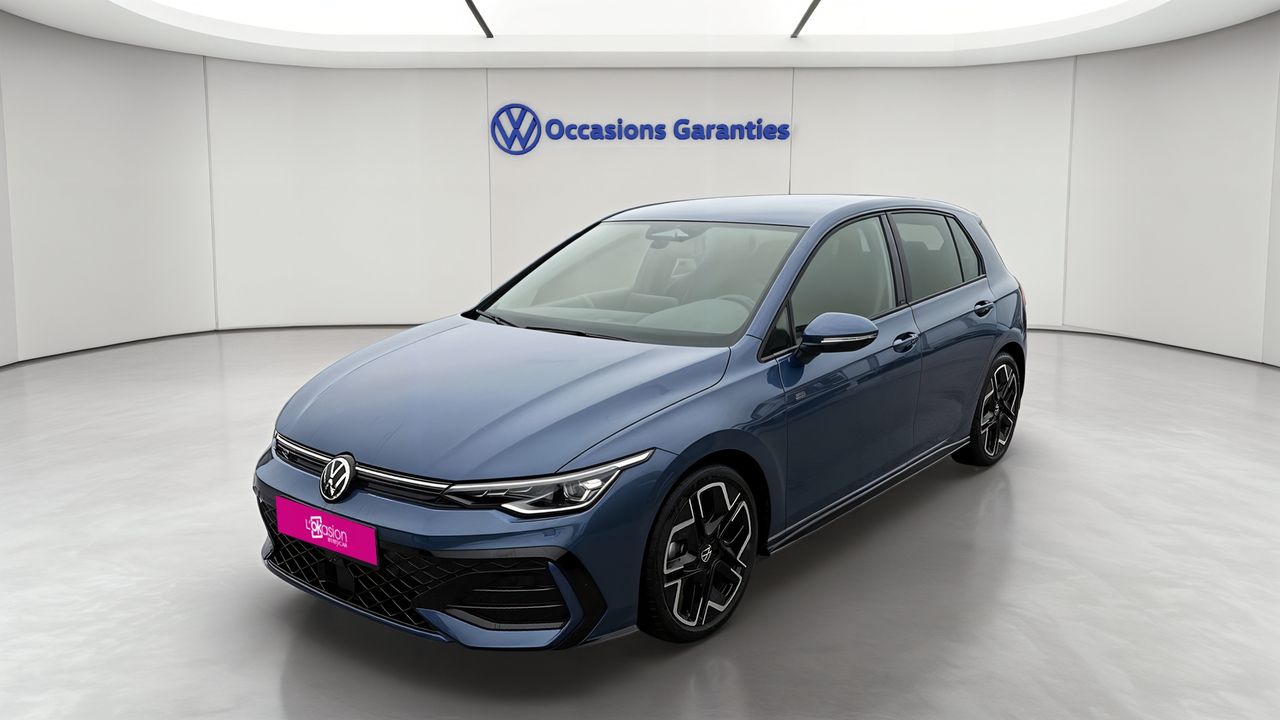 Volkswagen Golf 1.5 eTSI EVO2 150 DSG7 — photo 1
