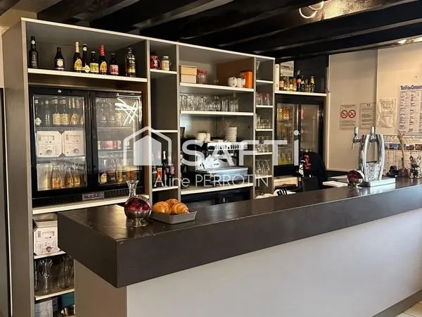 Bar-restaurant 180 m² SAINT-JEAN-DE-LA-MOTTE