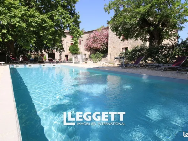 Château 20 pièces 500 m²