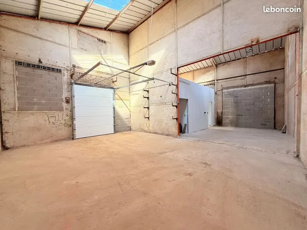 Bureaux, entrepôt 85 m² Algrange