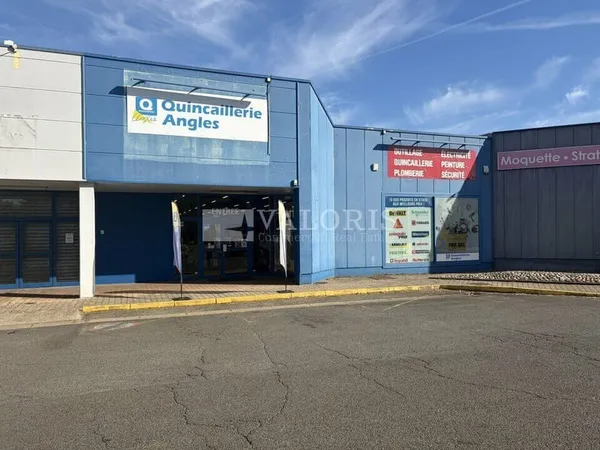 LOCAL COMMERCIAL à LOUER