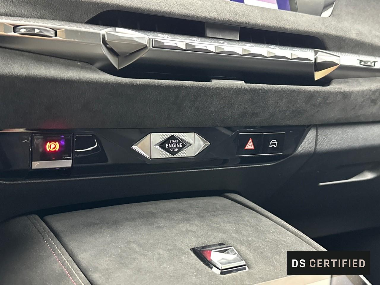 Ds Ds 4 hybride e-tense 225 eat8 performance line+ — photo 27