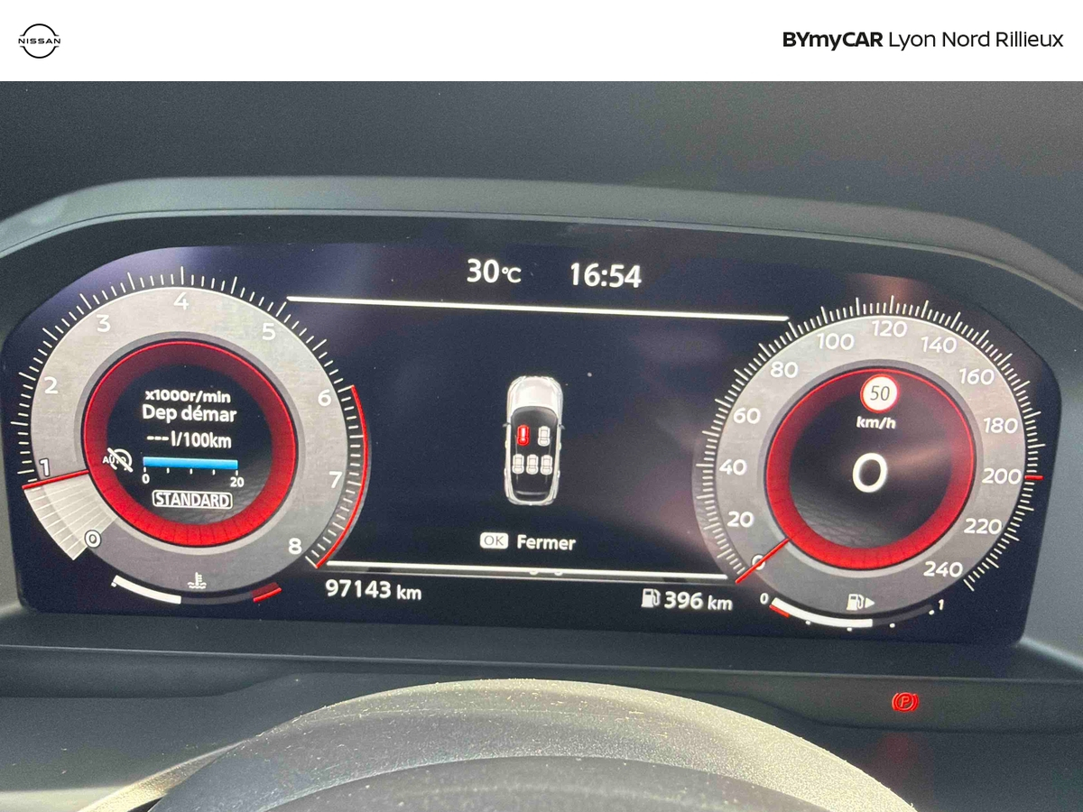 Nissan Qashqai Mild Hybrid 140 ch — photo 16