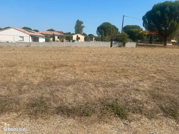 Terrain constructible viabilisé
