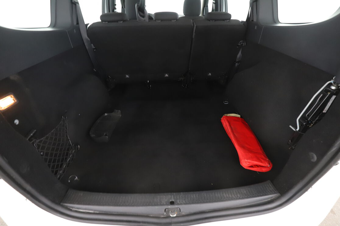 Dacia Lodgy 1.2 TCe Silver Line — photo 16