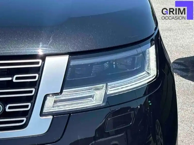 Land Rover Range Rover swb p440e phev awd — photo 17