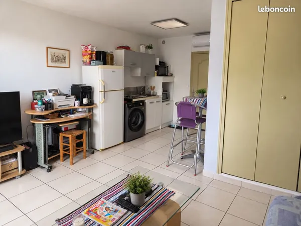 Studio 1 pièce 26 m²
