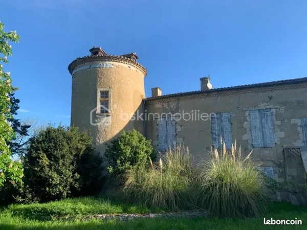 Château 14 pièces 500 m²