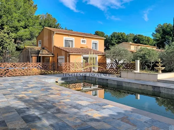 VILLA DE PRESTIGE DPE B SECTEUR LACANAU MARIGNANE