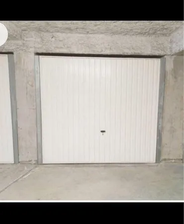A loue garage