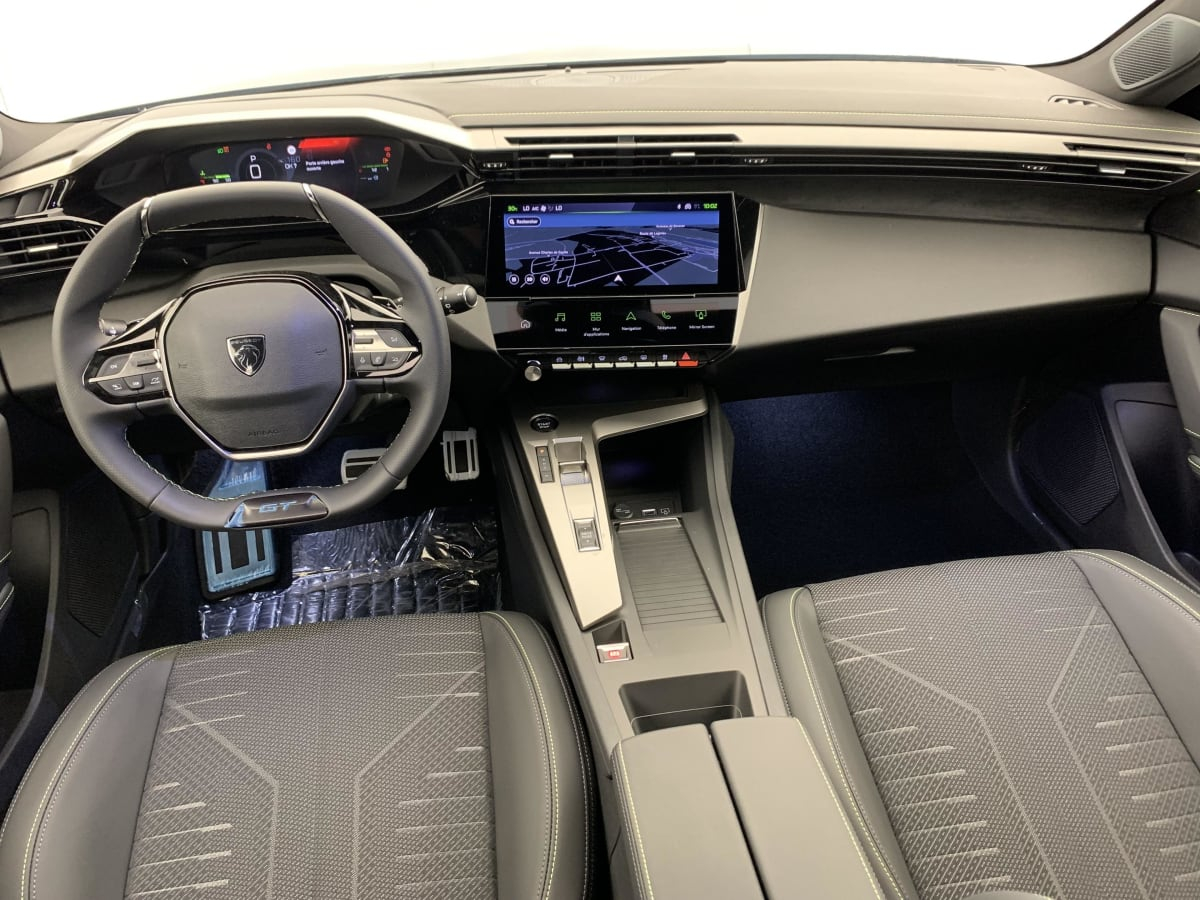 Peugeot 308 — photo 13
