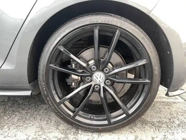 Volkswagen Golf 2.0 tsi 310 dsg7 4motion — photo 17