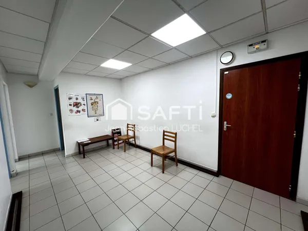 À vendre bureau 57m² à Fort-de-France zone franche