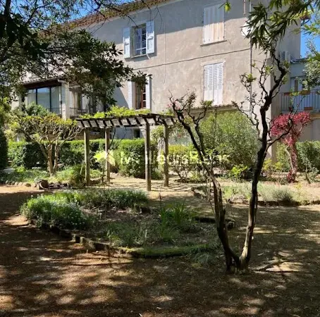 Propriété 14 pièces 268 m²