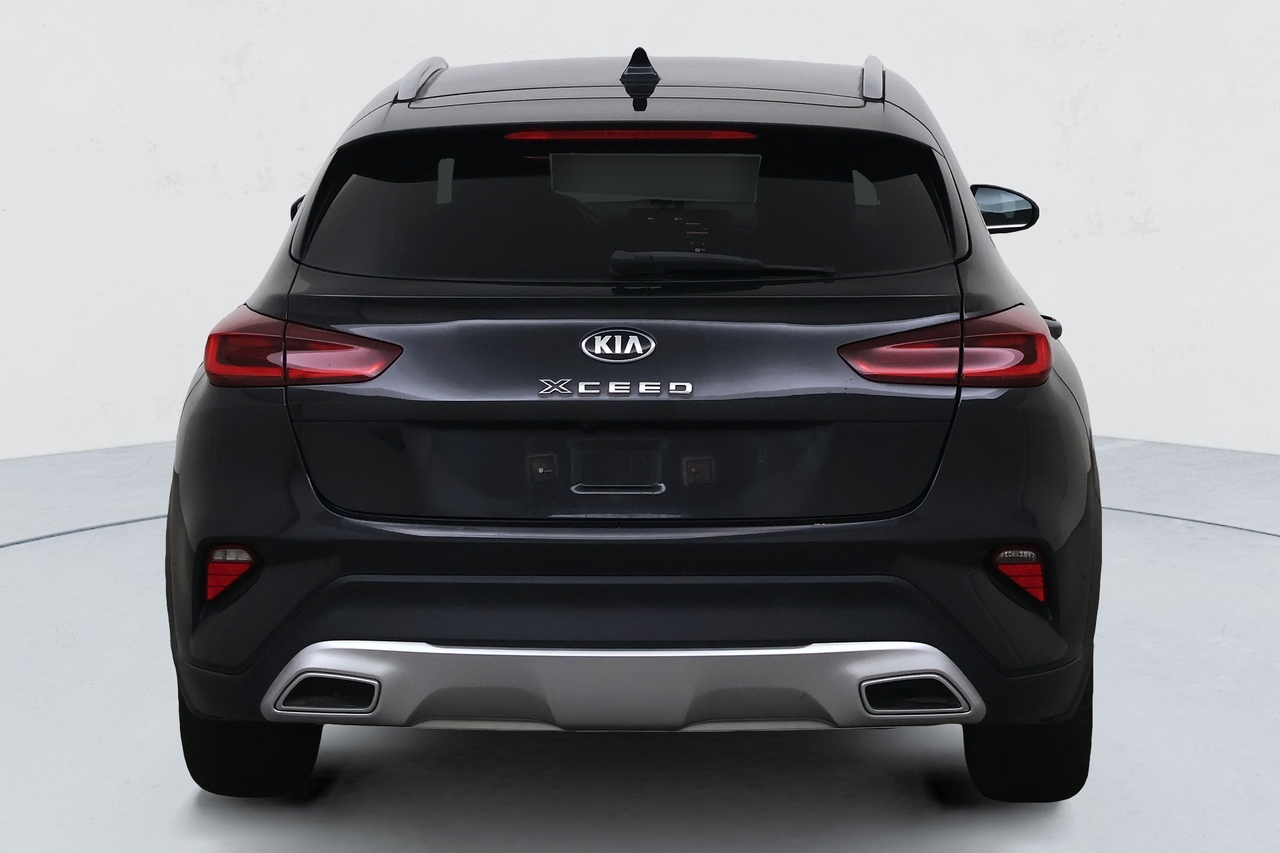Kia Xceed — photo 3