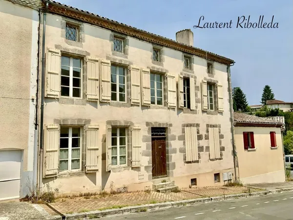 Immeuble 12 pièces