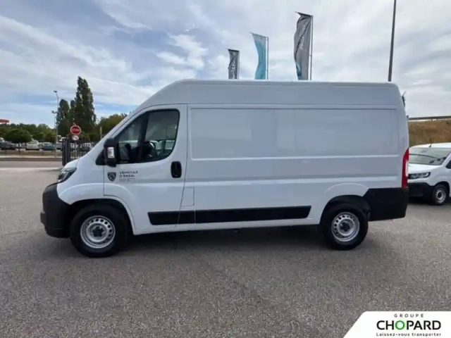 Peugeot Boxer fgn diesel 140 ch l2h2 3.5 t aut. — photo 32