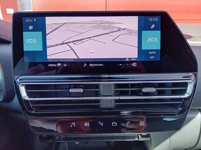 Citroën C5 Aircross hybride rechargeable 225 e-eat8 — photo 21