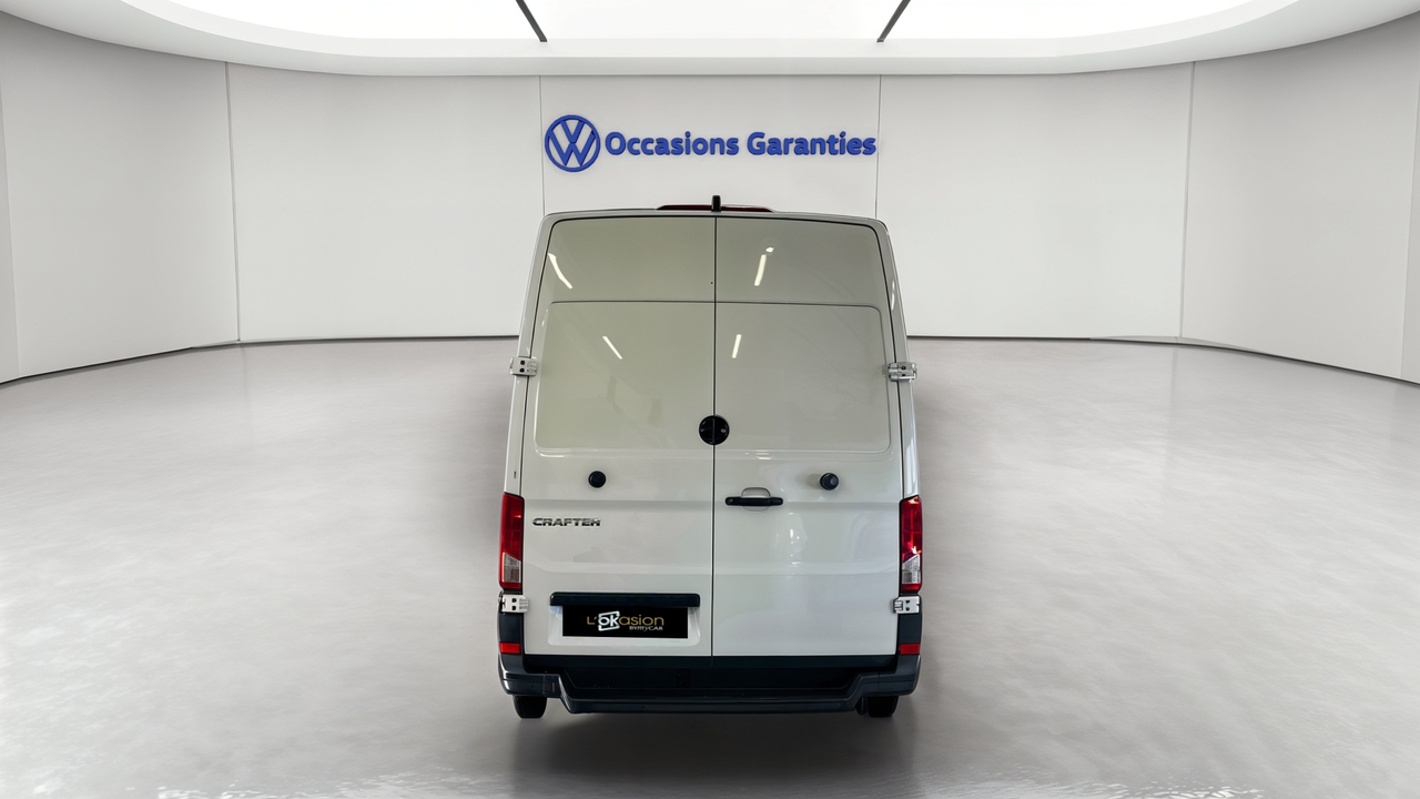 Volkswagen Utilitaires CRAFTER VAN 35 L3H3 2.0 TDI 140 CH — photo 4
