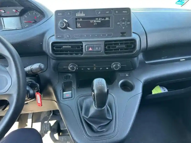 Peugeot Partner standard 650kg bluehdi 75ch premium 4cv — photo 13