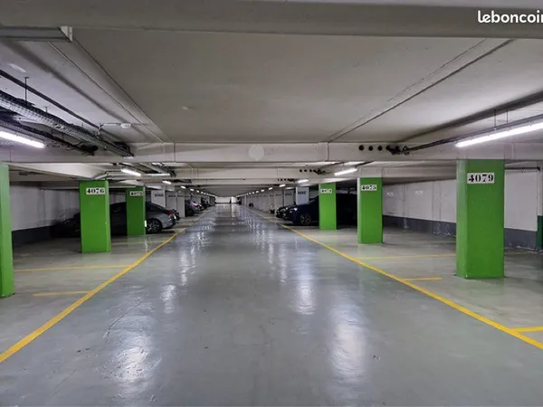 Place de parking sécurisé couvert