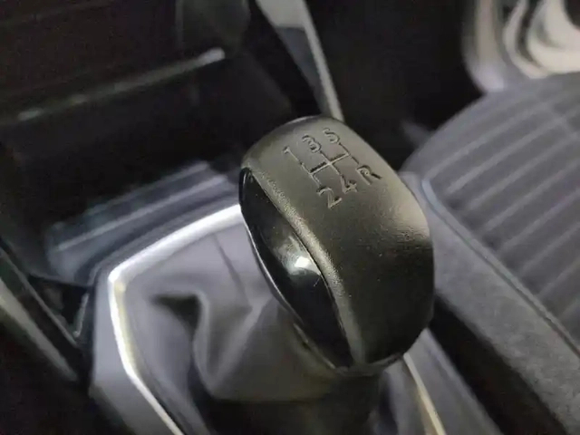 Peugeot 208 puretech 75 s&amp;s bvm5 — photo 70