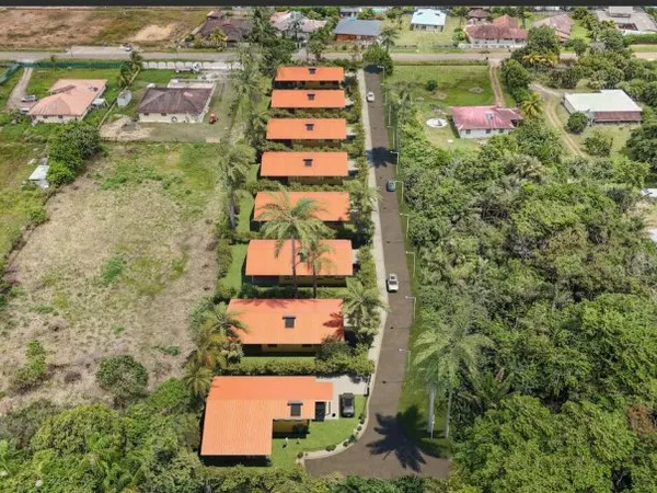 LE CLOS DU PRE - 8 VILLAS NEUVES - MACOURIA - PREFONTAINE