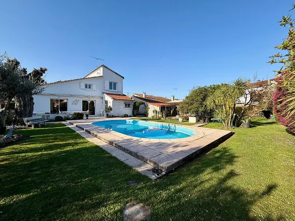 Maison 5 pièces 158 m²