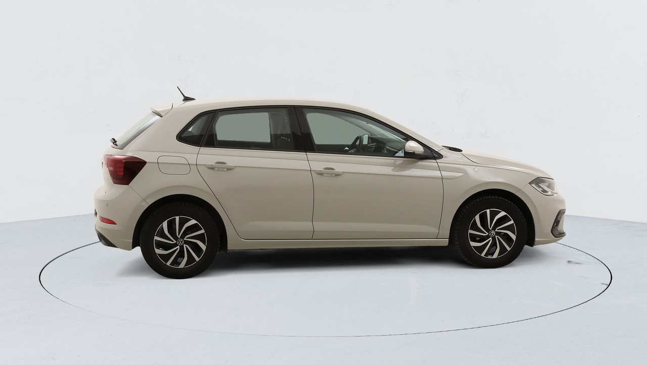 Volkswagen Polo — photo 6
